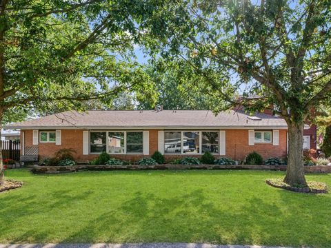 Photo of 1622/1624 GOLFVIEW Circle #1, Rantoul, IL 61866 (MLS # 12458131) Photo of 1622/1624 GOLFVIEW Circle #1, Rantoul, IL 61866 (MLS # 12458131)