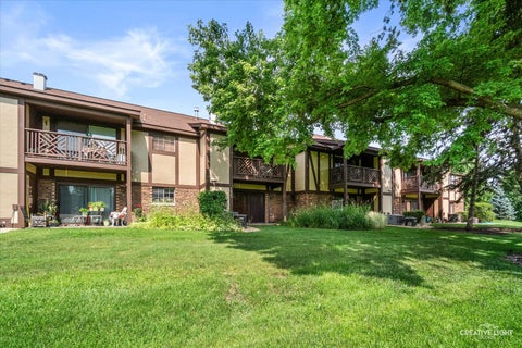 Tiny photo for 1623 SALISBURY Court #C, Wheaton, IL 60187 (MLS # 12768295)