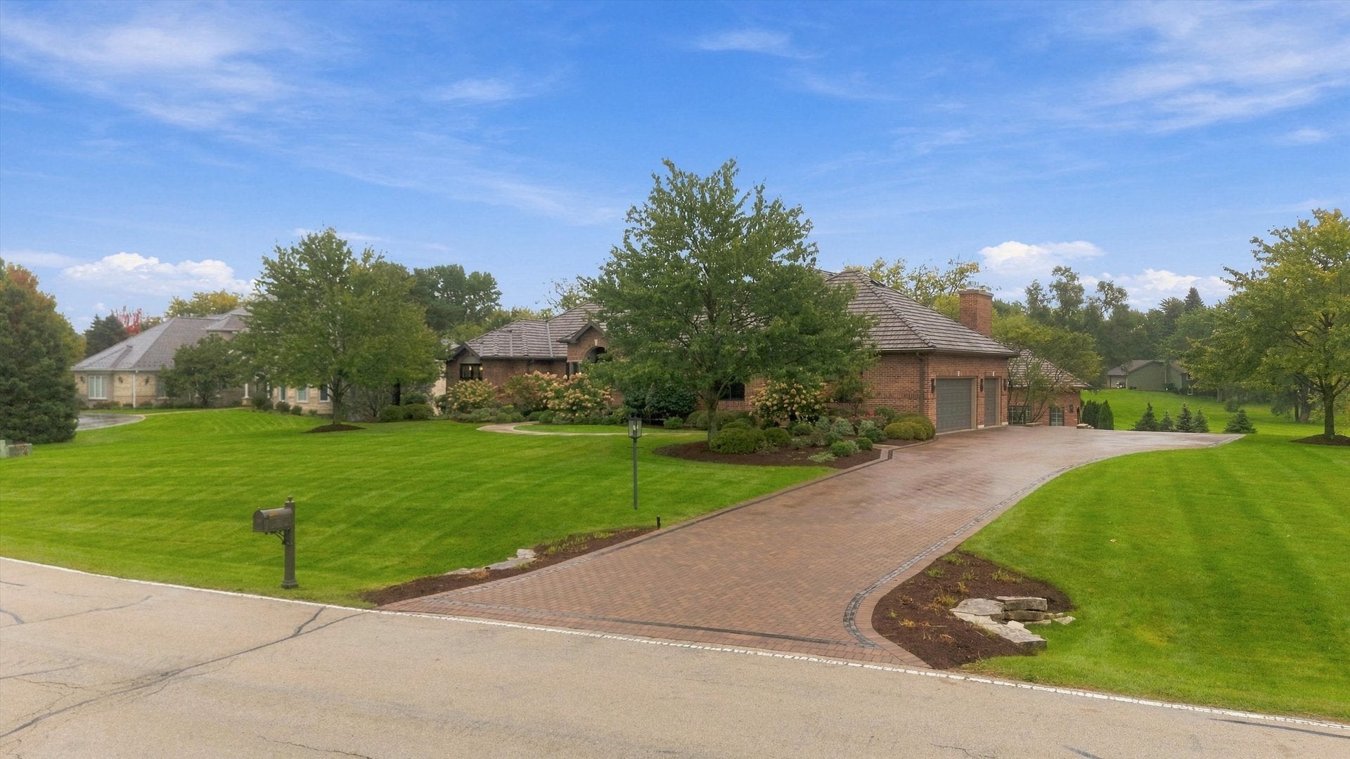 955 Livingston Lane