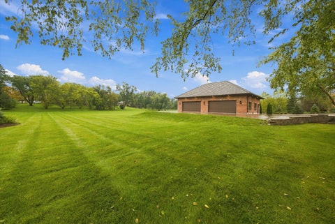 Tiny photo for 955 Livingston Lane, Inverness, IL 60010 (MLS # 12777640)