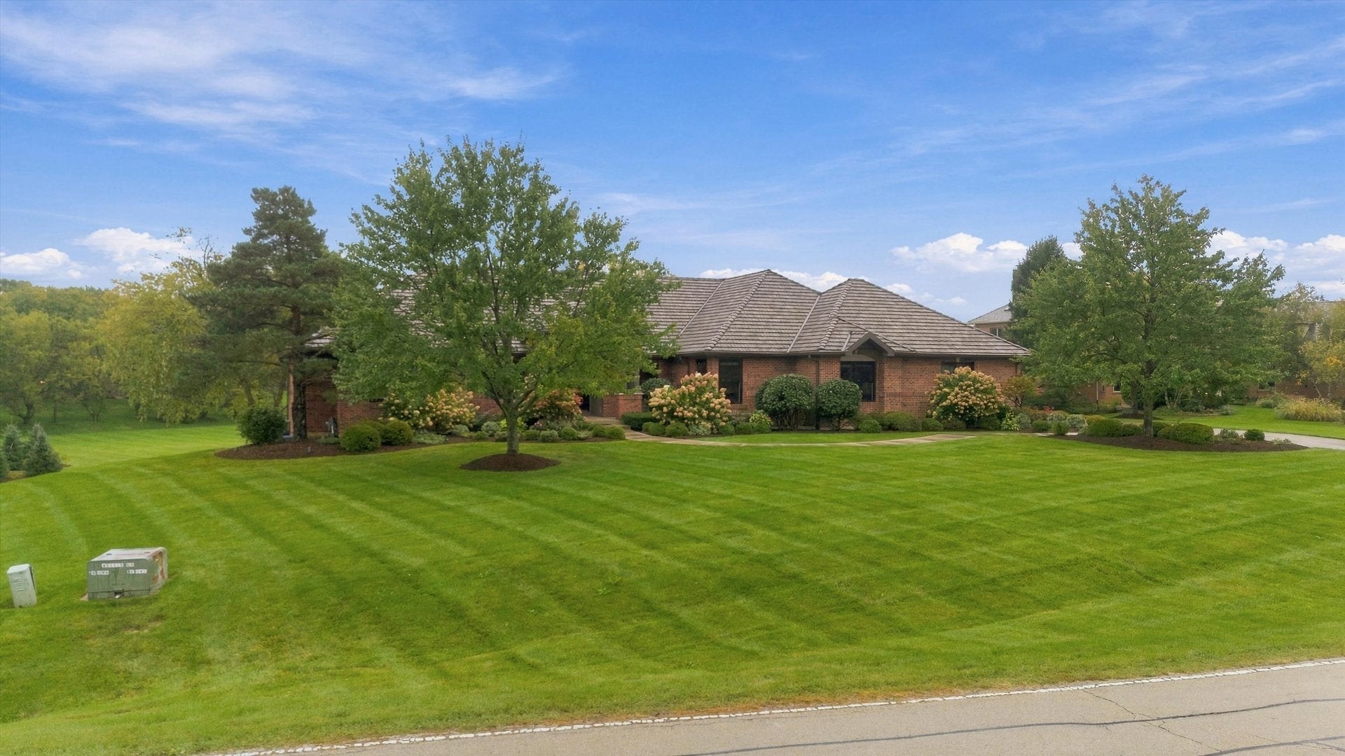 955 Livingston Lane