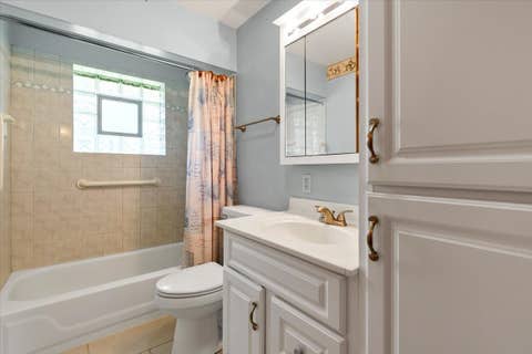 Tiny photo for 23W566 Bryn Mawr Avenue, Roselle, IL 60172 (MLS # 12707143)