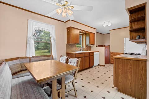 Tiny photo for 23W566 Bryn Mawr Avenue, Roselle, IL 60172 (MLS # 12707143)