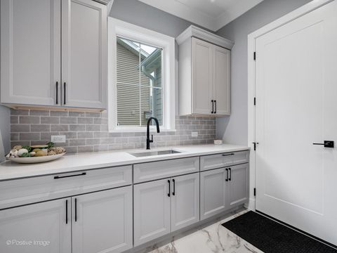 Tiny photo for 5515 Alabama Avenue, Clarendon Hills, IL 60514 (MLS # 12492111)