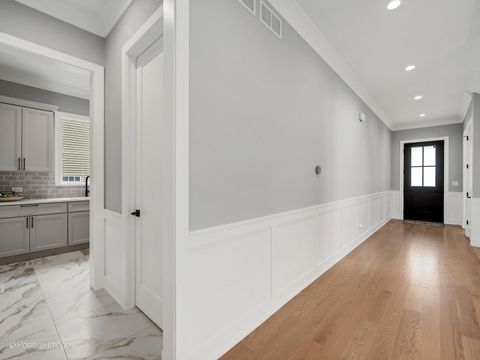 Tiny photo for 5515 Alabama Avenue, Clarendon Hills, IL 60514 (MLS # 12492111)