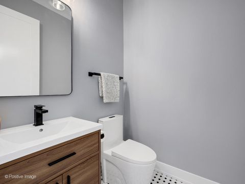 Tiny photo for 5515 Alabama Avenue, Clarendon Hills, IL 60514 (MLS # 12492111)