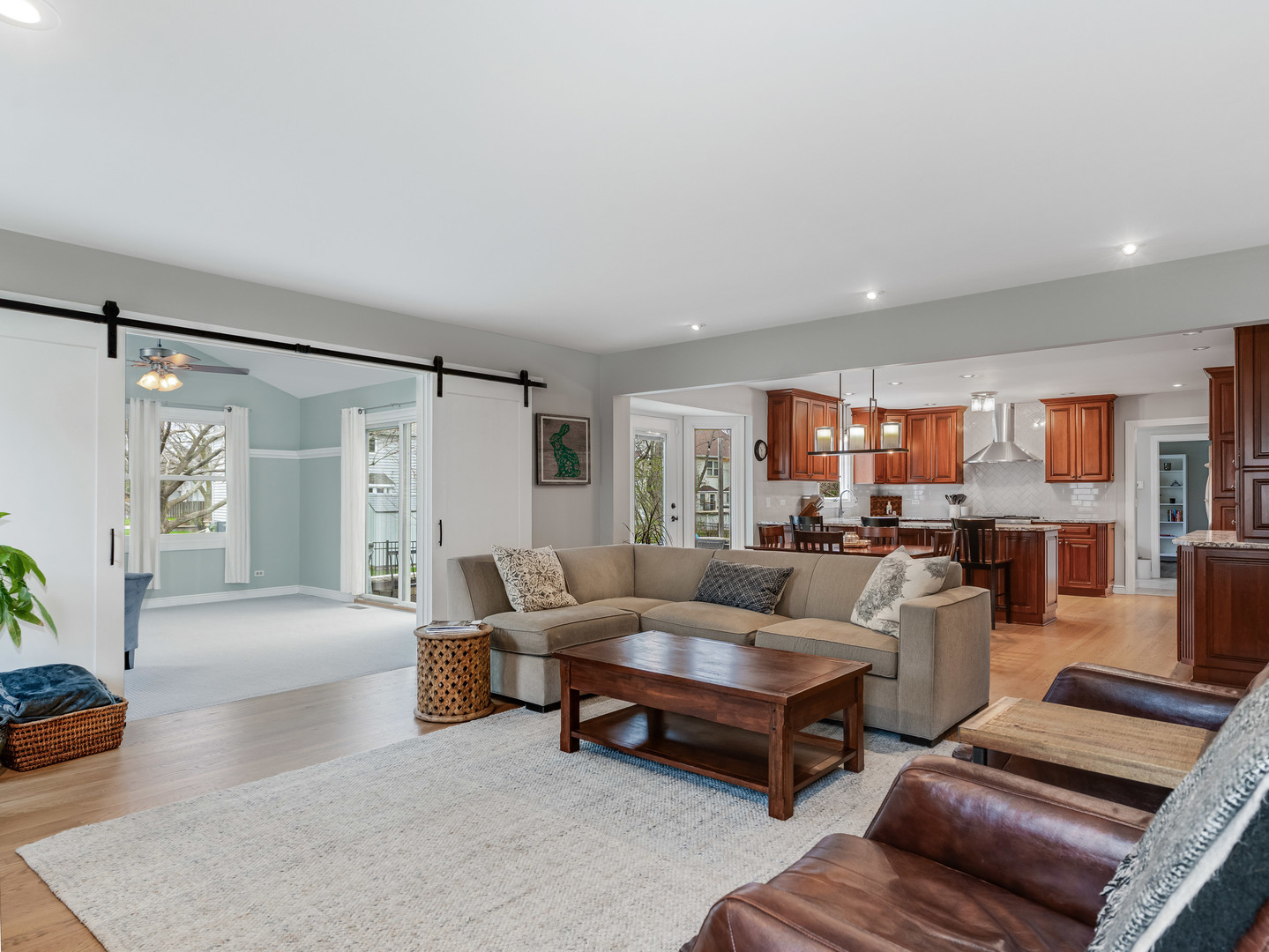 1541 Meadowland Drive