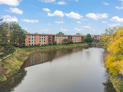 Tiny photo for 201 Lake Hinsdale Drive #111, Willowbrook, IL 60527 (MLS # 12784916)