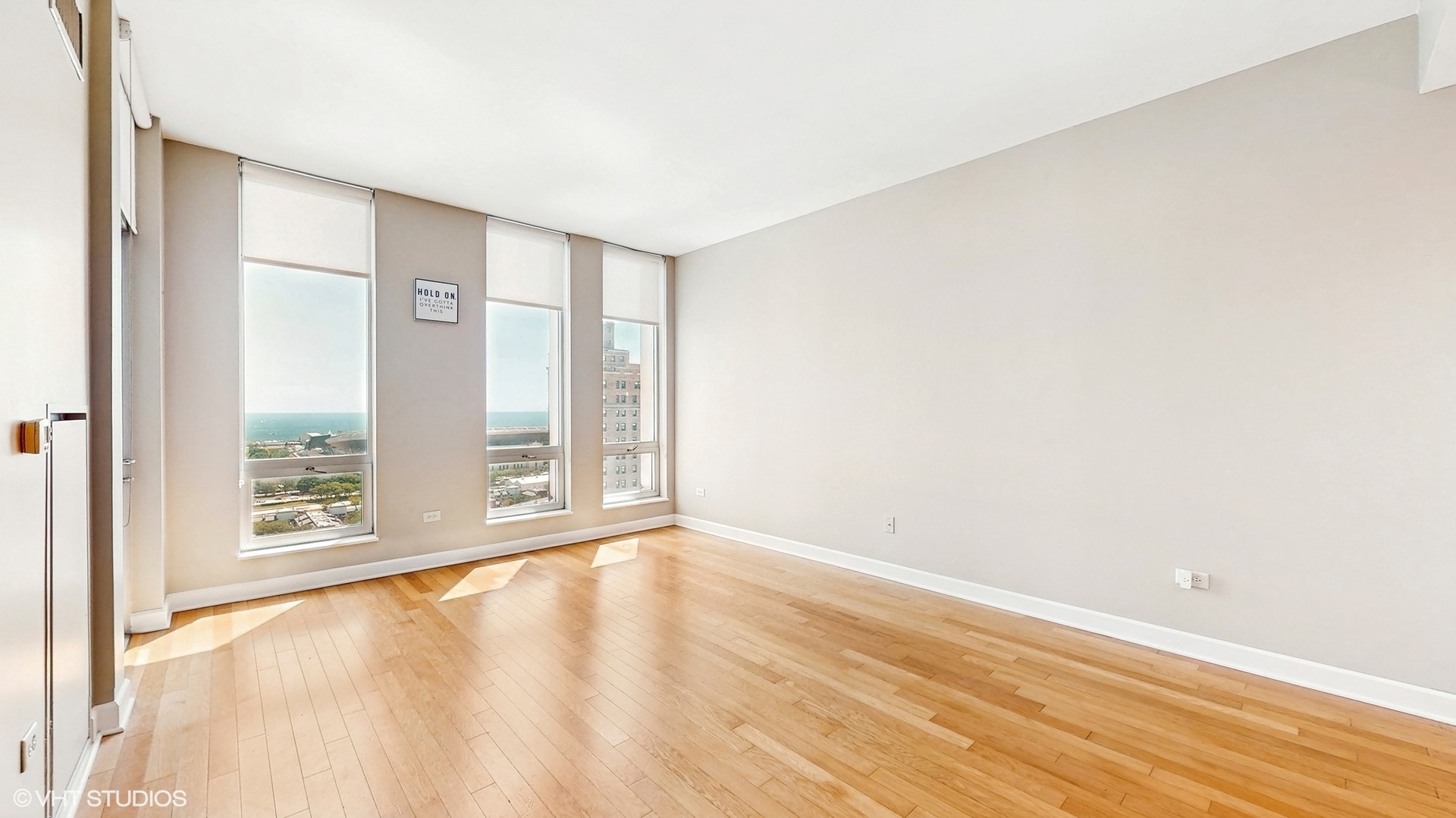 1400 S Michigan Avenue 2101