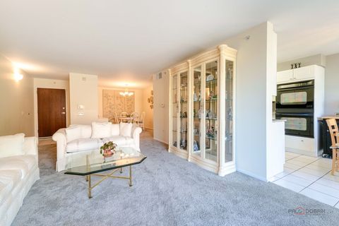 Tiny photo for 1633 2nd Street #302, Highland Park, IL 60035 (MLS # 12483607)