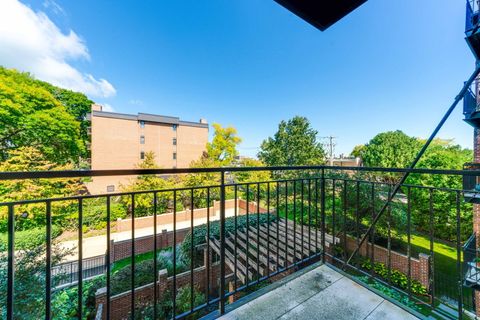 Tiny photo for 1633 2nd Street #302, Highland Park, IL 60035 (MLS # 12483607)