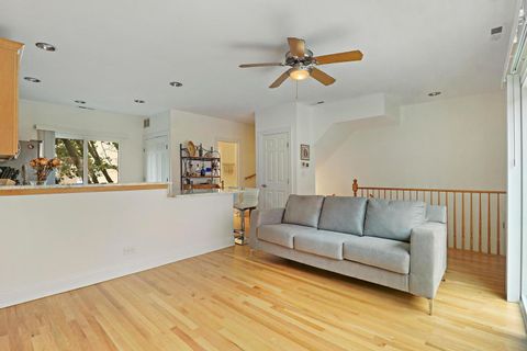 Tiny photo for 4549 N central Avenue #8, Chicago, IL 60630 (MLS # 12586709)