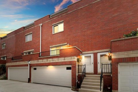 Tiny photo for 4549 N central Avenue #8, Chicago, IL 60630 (MLS # 12586709)