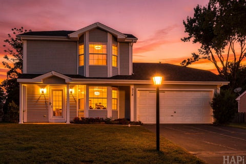 Photo of 918 Knightsbridge Drive, Island Lake, IL 60042 (MLS # 12759021)