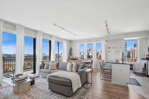 Tiny photo for 5 E 14TH Place #1705, Chicago, IL 60605 (MLS # 12711122)