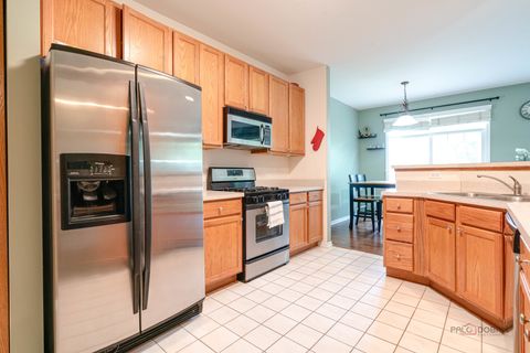 Tiny photo for 422 Shadow Creek Drive, Vernon Hills, IL 60061 (MLS # 12472074)