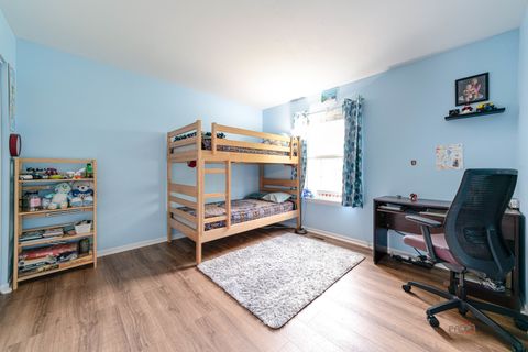 Tiny photo for 422 Shadow Creek Drive, Vernon Hills, IL 60061 (MLS # 12472074)