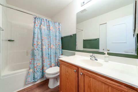 Tiny photo for 422 Shadow Creek Drive, Vernon Hills, IL 60061 (MLS # 12472074)