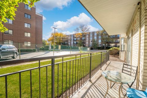 Tiny photo for 5506 Lincoln Avenue #A114, Morton Grove, IL 60053 (MLS # 12505842)