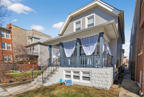 Photo of 5252 W Adams Street, Chicago, IL 60644 (MLS # 12600424)