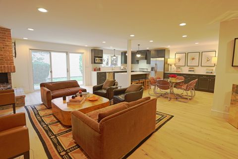 Tiny photo for 1719 Wildberry Drive #B, Glenview, IL 60025 (MLS # 12519987)