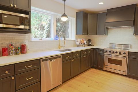 Tiny photo for 1719 Wildberry Drive #B, Glenview, IL 60025 (MLS # 12519987)