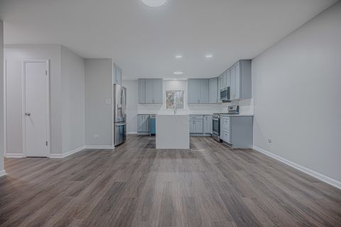 Tiny photo for 9N621 Flora Drive, Elgin, IL 60123 (MLS # 12520908)