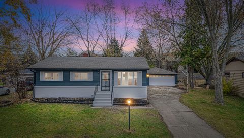 Tiny photo for 9N621 Flora Drive, Elgin, IL 60123 (MLS # 12520908)