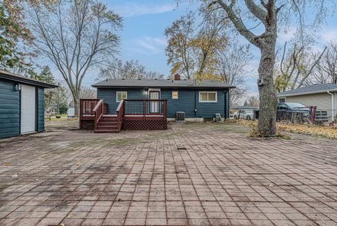 Tiny photo for 9N621 Flora Drive, Elgin, IL 60123 (MLS # 12520908)