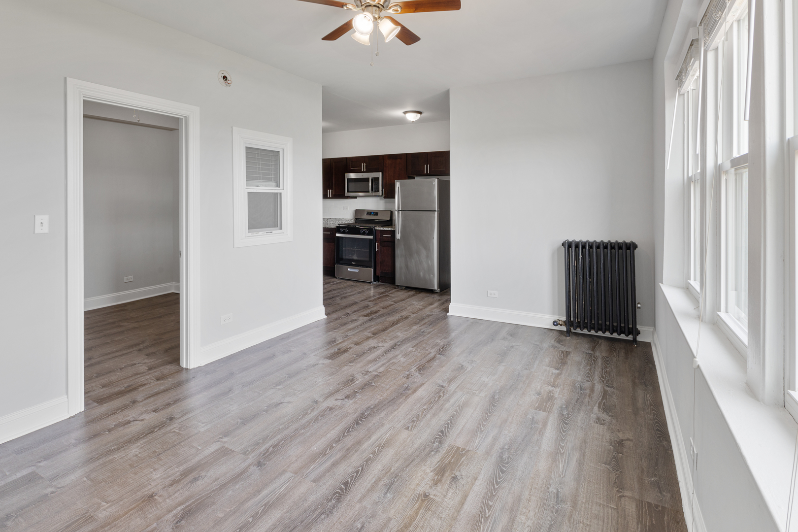 1608 W Sherwin Avenue 608