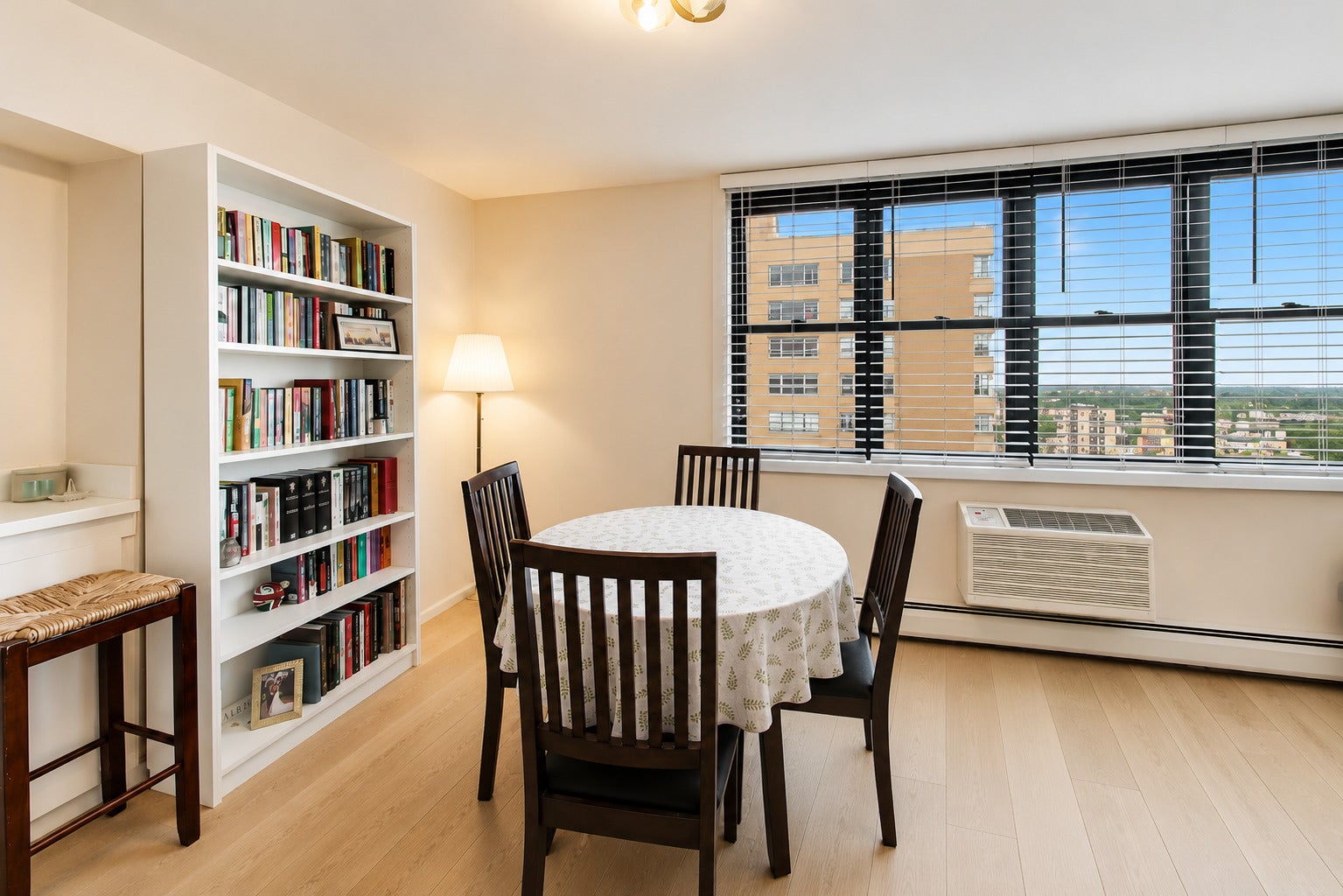 6325 N Sheridan Road 2106