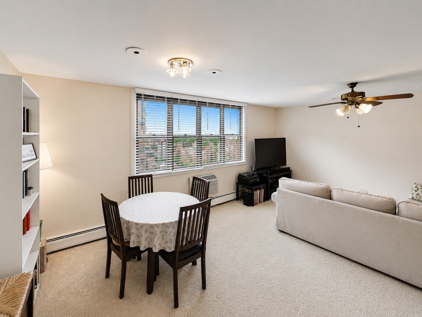 6325 N Sheridan Road 2106