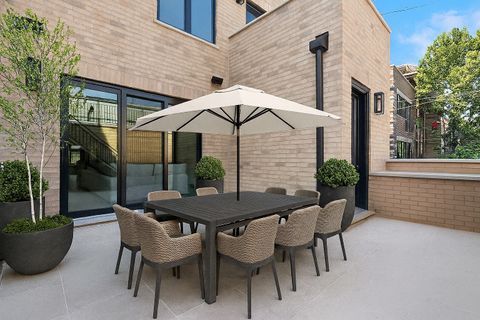 Tiny photo for 3719 N Magnolia Avenue, Chicago, IL 60613 (MLS # 12343450)