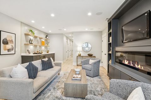 Tiny photo for 3719 N Magnolia Avenue, Chicago, IL 60613 (MLS # 12343450)