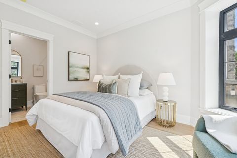 Tiny photo for 3719 N Magnolia Avenue, Chicago, IL 60613 (MLS # 12343450)