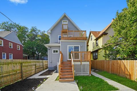 Tiny photo for 37 N LOCKWOOD Avenue, Chicago, IL 60644 (MLS # 12492789)