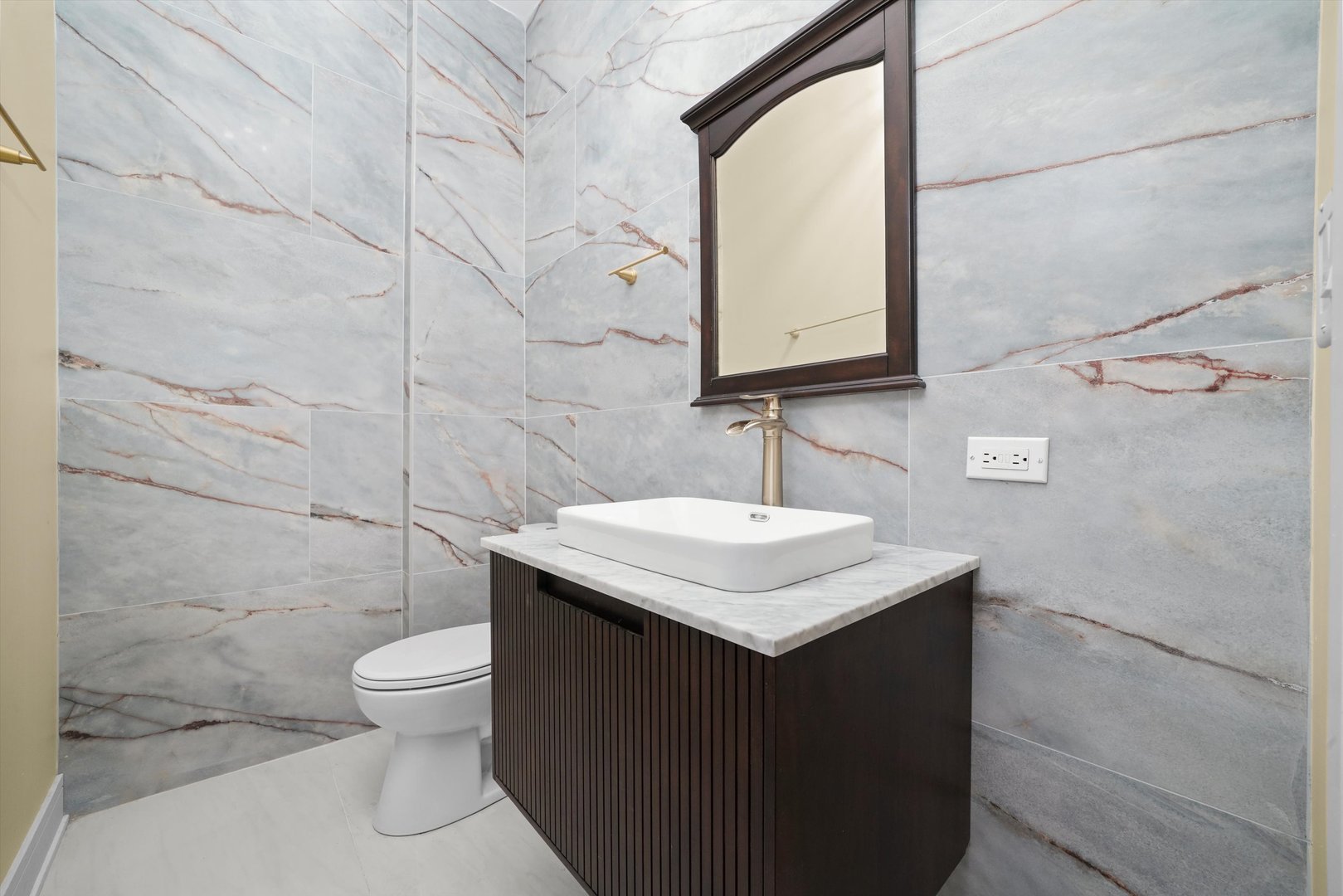 37 N LOCKWOOD Avenue