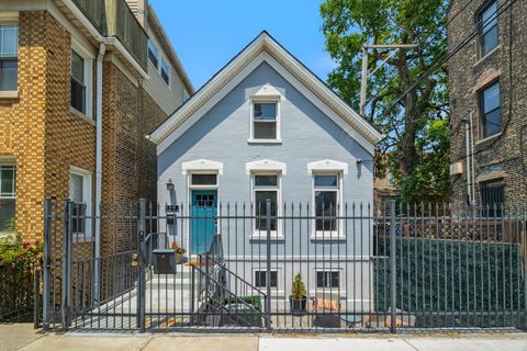 Photo of 2012 W Charleston Street, Chicago, IL 60647 (MLS # 12394270)