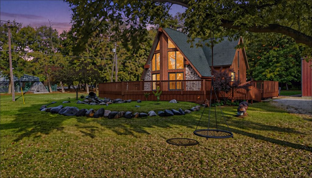 Photo for 1522 E State Route 71, Ottawa, IL 61350 (MLS # 12478021)