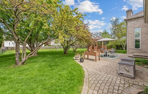 Tiny photo for 402 Meadow Ridge Lane, Prospect Heights, IL 60070 (MLS # 12629622)