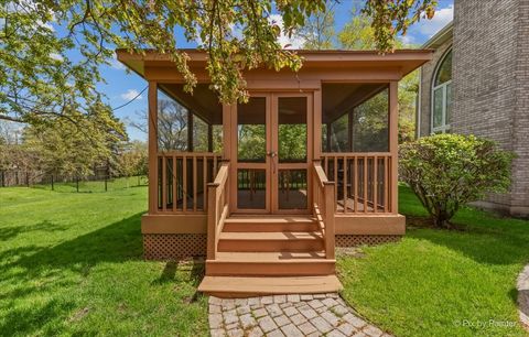 Tiny photo for 402 Meadow Ridge Lane, Prospect Heights, IL 60070 (MLS # 12629622)
