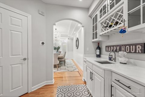 Tiny photo for 402 Meadow Ridge Lane, Prospect Heights, IL 60070 (MLS # 12629622)