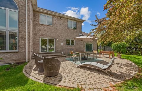 Tiny photo for 402 Meadow Ridge Lane, Prospect Heights, IL 60070 (MLS # 12629622)
