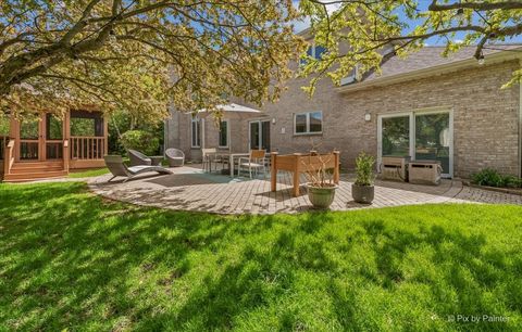 Tiny photo for 402 Meadow Ridge Lane, Prospect Heights, IL 60070 (MLS # 12629622)