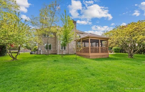 Tiny photo for 402 Meadow Ridge Lane, Prospect Heights, IL 60070 (MLS # 12629622)