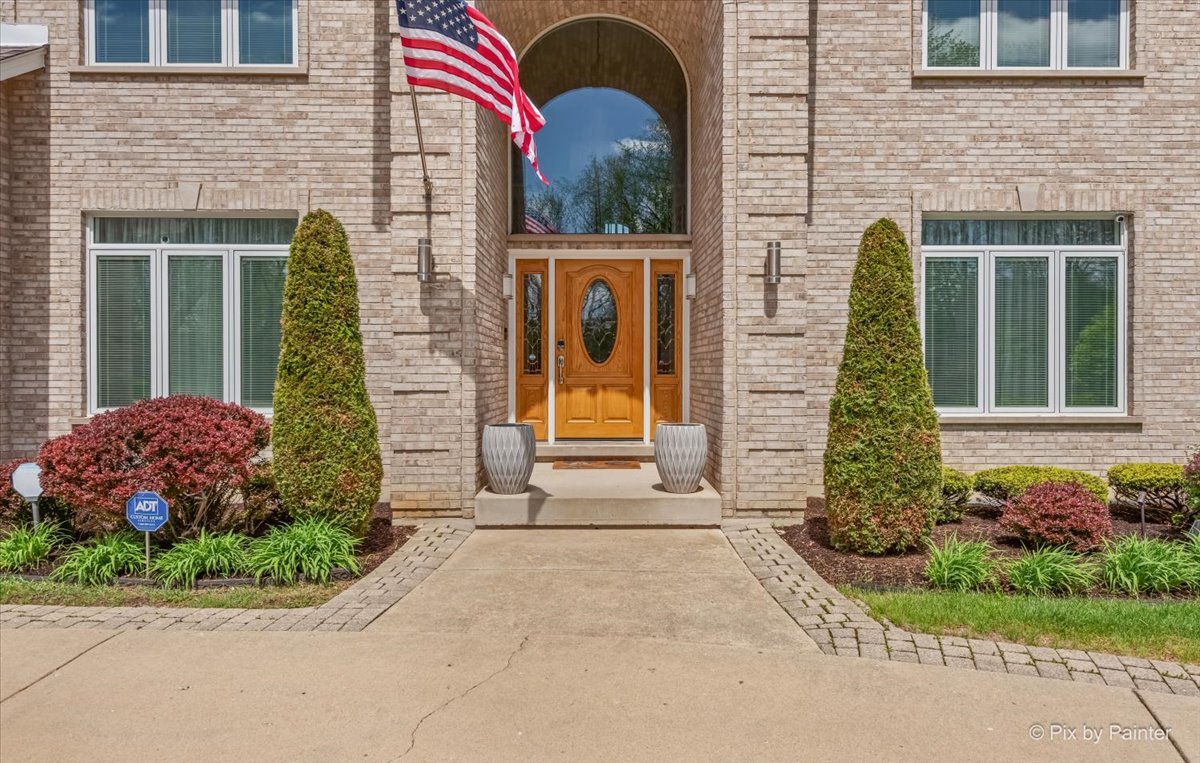 402 Meadow Ridge Lane