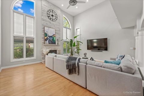 Tiny photo for 402 Meadow Ridge Lane, Prospect Heights, IL 60070 (MLS # 12629622)