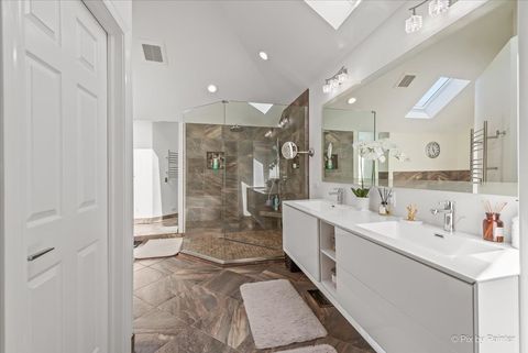 Tiny photo for 402 Meadow Ridge Lane, Prospect Heights, IL 60070 (MLS # 12629622)