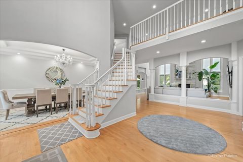 Tiny photo for 402 Meadow Ridge Lane, Prospect Heights, IL 60070 (MLS # 12629622)