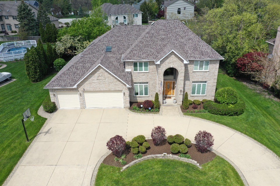 402 Meadow Ridge Lane